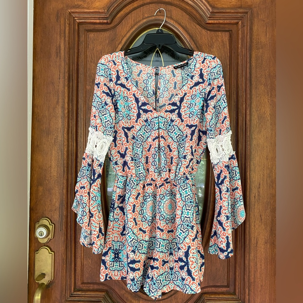 Ladies Romper, size medium